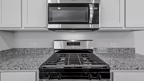 Kitchen - 136 Springhill North Rd, Boyd, TX 76023 photo 2 of 7