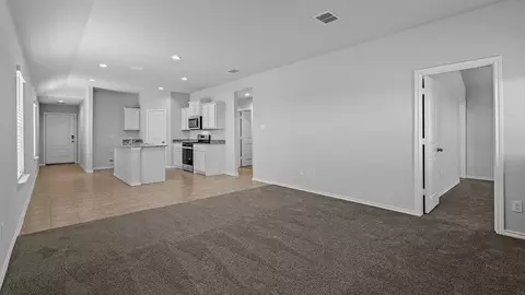 Living - 136 Springhill North Rd, Boyd, TX 76023 photo 5 of 9