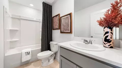 Bath - 10689 Eclipse St, Sarasota, FL 34241 photo 2 of 2