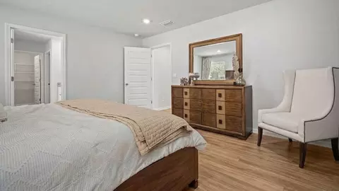Bedroom - 1063 Realm Rd E, Mobile, AL 36608 photo 2 of 11