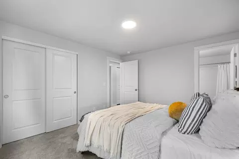 Bedroom - 108 Blantons Lp, Grandview, WA 98930 photo 2 of 4
