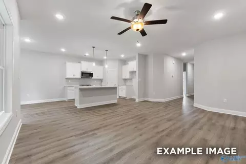 4812 Drews Dogwood Ln, Huntsville, AL 35810
