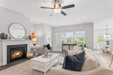 Living - 369 Maverick Ln, Dunn, NC 28334 photo 1 of 1