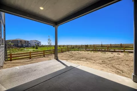 Exterior - 46434 Heritage Ave, Bennett, CO 80102 photo 5 of 11