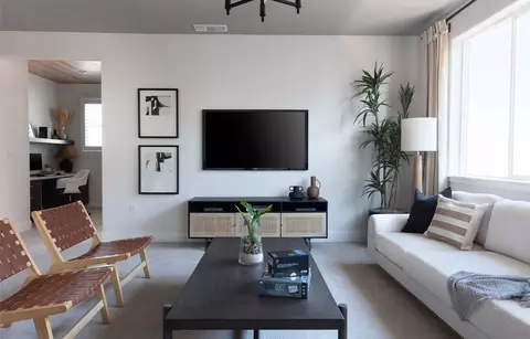 Living - 984 Oakscape Ln, Lincoln, CA 95648 photo 9 of 9