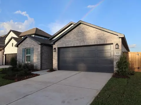 5715 Sunland Trl, Fulshear, TX 77441