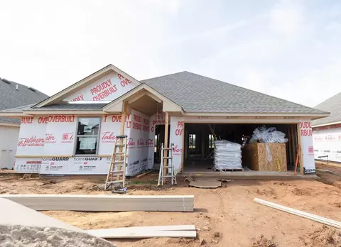12320 SW 32nd St, Yukon, OK 73099