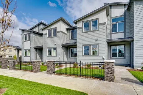 4220 SE Century Blvd, Hillsboro, OR 97123