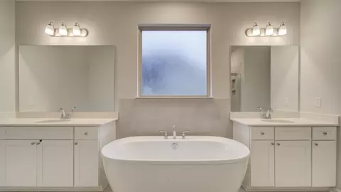 Bath - 113 Frontier Way, Mcdonough, GA 30253 photo 1 of 4