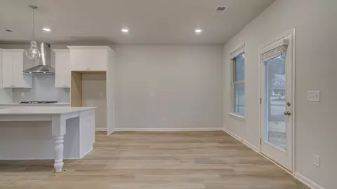 Living - 113 Frontier Way, Mcdonough, GA 30253 photo 2 of 6