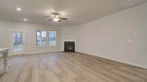 Living - 113 Frontier Way, Mcdonough, GA 30253 photo 4 of 6