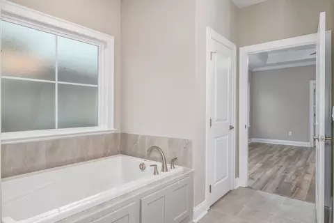 Entry Way - 127 Laurel Branch Dr, Dothan, AL 36305 photo 3 of 4
