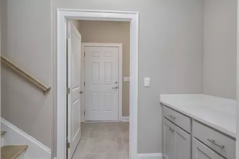 Entry Way - 127 Laurel Branch Dr, Dothan, AL 36305 photo 4 of 4