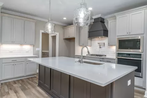 Kitchen - 127 Laurel Branch Dr, Dothan, AL 36305 photo 1 of 2