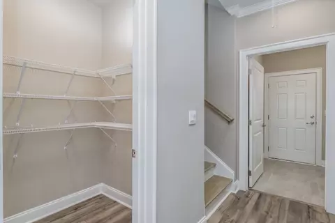 Entry Way - 127 Laurel Branch Dr, Dothan, AL 36305 photo 5 of 7