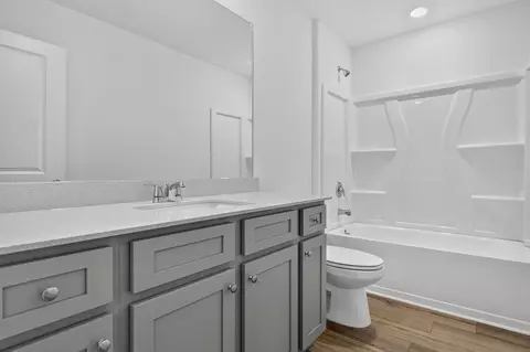 Bath - 3478 Chota Ln, Bethlehem, GA 30620 photo 2 of 4