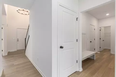Entry Way - Texas Dr, Kalamazoo, MI 49009 photo 2 of 4