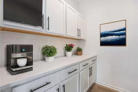 Kitchen - Texas Dr, Kalamazoo, MI 49009 photo 3 of 4