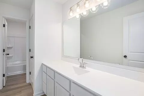 Bath - Texas Dr, Kalamazoo, MI 49009 photo 3 of 3