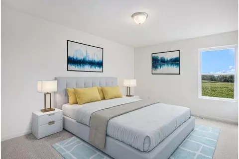 Bedroom - Texas Dr, Kalamazoo, MI 49009 photo 6 of 10