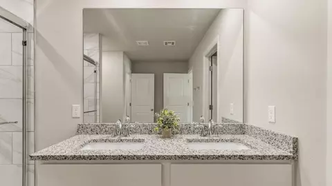 Bath - 7515 N 154th E Ave, Owasso, OK 74055 photo 5 of 8