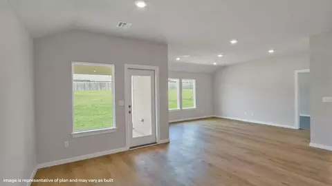 Living - 7515 N 154th E Ave, Owasso, OK 74055 photo 2 of 6