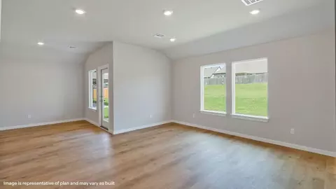 Living - 7515 N 154th E Ave, Owasso, OK 74055 photo 1 of 6