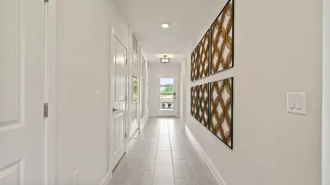 Entry Way - 219 Meredith Blvd, Winter Haven, FL 33881 photo 4 of 11