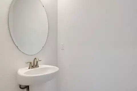 Bath - 182 Brook Forest Dr, Saint Augustine, FL 32092 photo 1 of 4