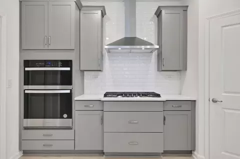 Kitchen - 182 Brook Forest Dr, Saint Augustine, FL 32092 photo 7 of 15