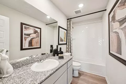 Bath - 11238 Katzer Pl, Converse, TX 78109 photo 1 of 6