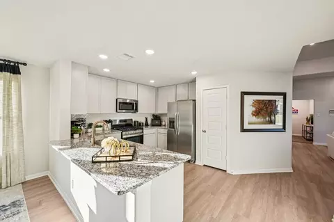Kitchen - 11238 Katzer Pl, Converse, TX 78109 photo 2 of 4