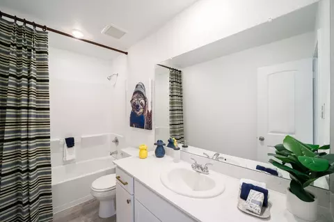 Bath - 11238 Katzer Pl, Converse, TX 78109 photo 6 of 6