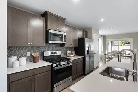 3010 Sugarland Dr, Fredericksburg, VA 22406