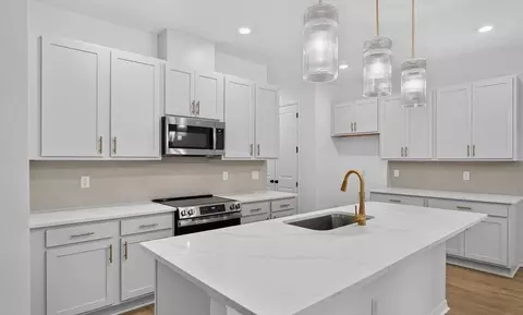 Kitchen - 1634 Cane Bamboo St, Saint Cloud, FL 34771 photo 2 of 6