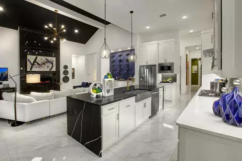 Kitchen - 11305 4 Points Dr #BLDG 1, Austin, TX 78726 photo 2 of 2