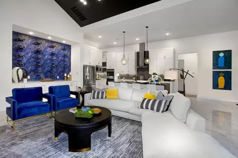 Living - 11305 4 Points Dr #BLDG 1, Austin, TX 78726 photo 3 of 5