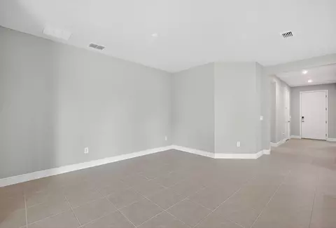 Living - 12341 49th St E, Parrish, FL 34219 photo 3 of 4