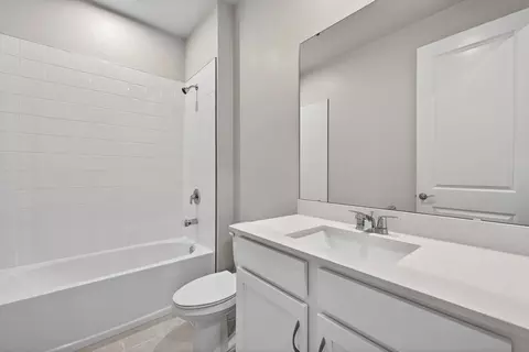 Bath - 12341 49th St E, Parrish, FL 34219 photo 1 of 1