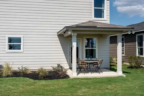 Exterior - 10038 Punta Verde Ave, Converse, TX 78109 photo 7 of 12