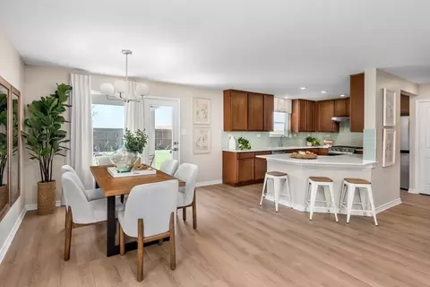 Dining - 10038 Punta Verde Ave, Converse, TX 78109 photo 2 of 4