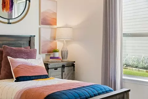 Bedroom - 10038 Punta Verde Ave, Converse, TX 78109 photo 6 of 15