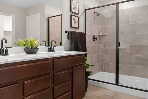 Bath - 10038 Punta Verde Ave, Converse, TX 78109 photo 2 of 12