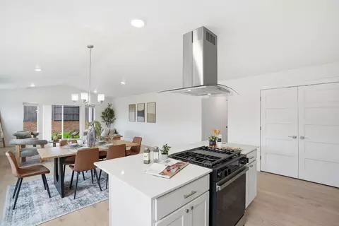 Kitchen - 545 Taft St, Umatilla, OR 97882 photo 1 of 5