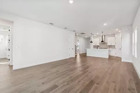 Living - 7635 Addison Ave, Bradenton, FL 34210 photo 5 of 5