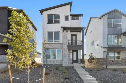 4714 N Denali Ct, Aurora, CO 80018