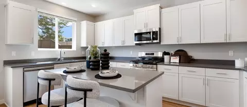 12061 SE Majestic Falls Ave, Happy Valley, OR 97086