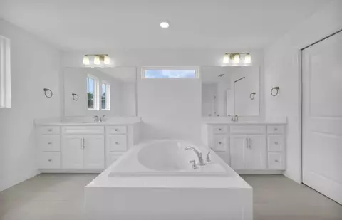 Bath - 205 Cedar Preserve Ln, Saint Augustine, FL 32095 photo 1 of 2