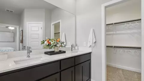 Bath - 1935 Jackson St, Cleburne, TX 76033 photo 1 of 10