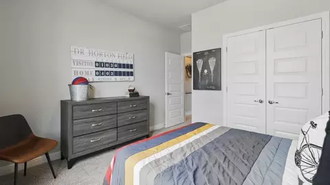 Bedroom - 1935 Jackson St, Cleburne, TX 76033 photo 6 of 17